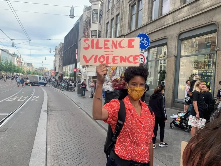 ABD'de George Floyd'un öldürülmesinin ardından başlayan protestolar hızla yayılıyor! Çok sayıda ülkeye sıçradı