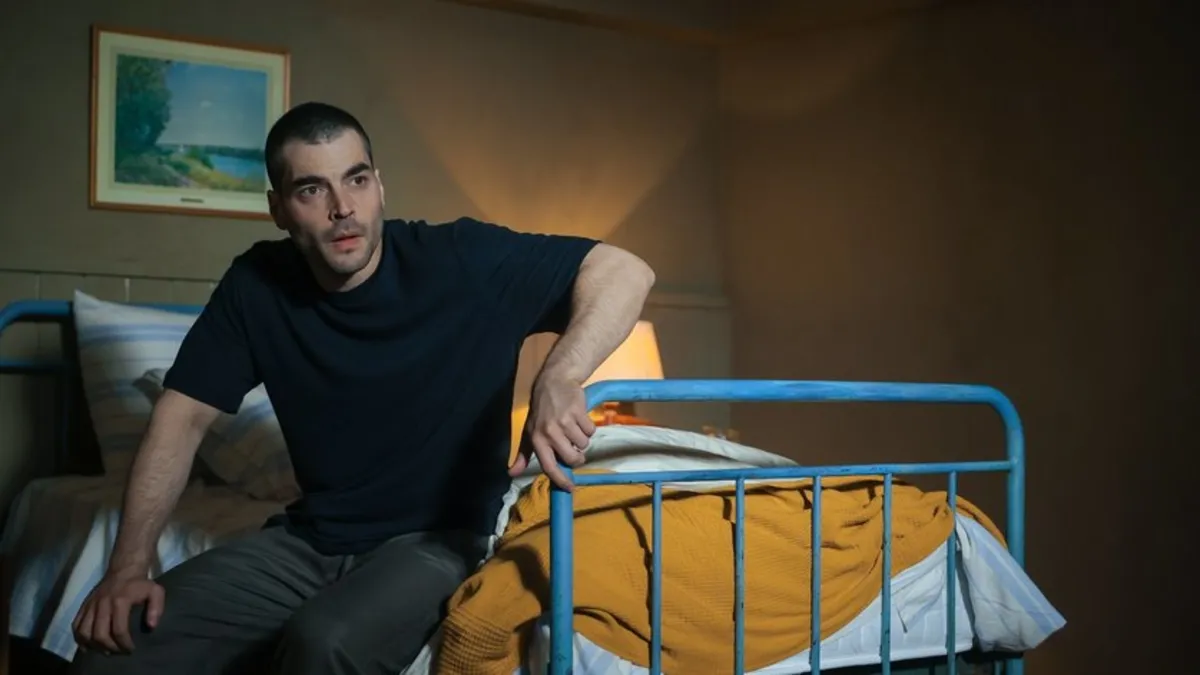 VELİAHT 10.BÖLÜM İZLE: Show TV ekranı ile Veliaht son bölüm izle bilgisi...