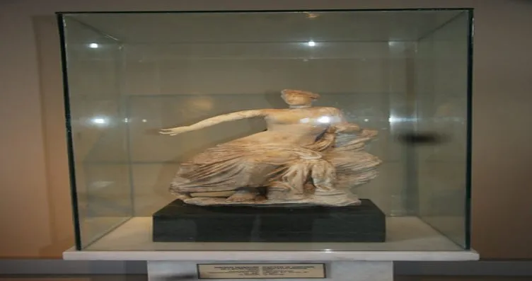 Mitolojik Figurlerin Sirlari Galeri Kultur Sanat