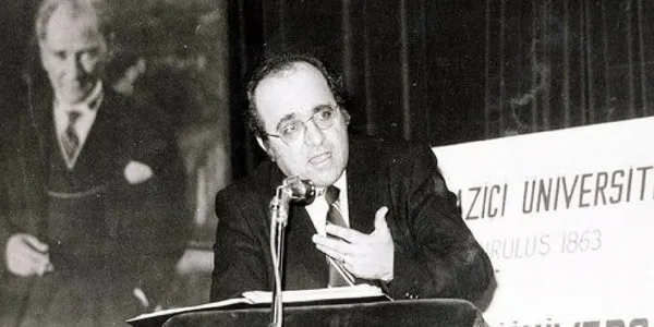 Bugün Uğur Mumcu'nun ölümünün yıl dönümü