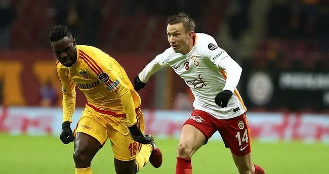 Galatasaray’da Linnes derbi kadrosunda yok