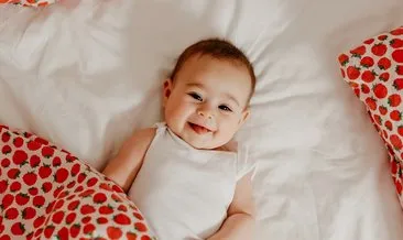 azgın yaşlı kadın porno koltuk şeklinde yatak