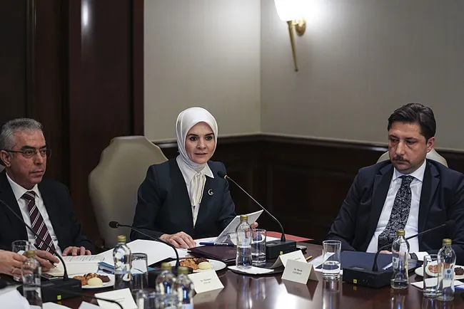 bakan-goktas-oyunlari-kapatmak-yasaklamak-gibi-bir-gundemimiz-yok-1775668331057.jpeg Bakan Göktaş: “Oyunları kapatmak, yasaklamak gibi bir gündemimiz yok”