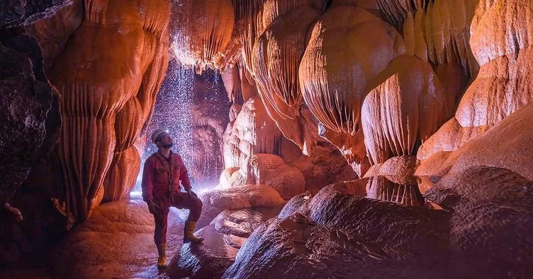 Bulak Mağarasının güzellikleri gün ışığına çıkarılıyor