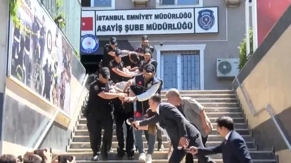 İBB Kültür AŞ Genel Müdür Yardımcısı Erhan Karaal'ın adının geçtiği kaçırılma olayıyla ilgili mahkemede 6 şüphelinin tutuklanması.