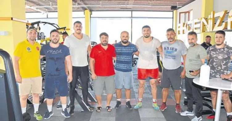 Pehlivanlar güç depoluyor