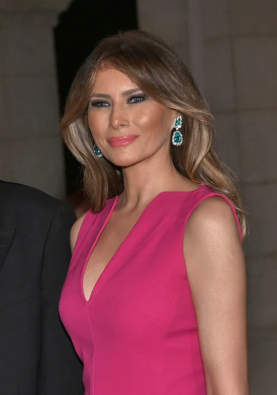 Son dakika | Beyaz Saray'dan ayrıldıktan sonra ilk kez! Trump çifti böyle görüntülendi: Ayrı ayrı poz verdiler