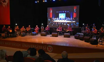 Ustalar türküleriyle anıldı