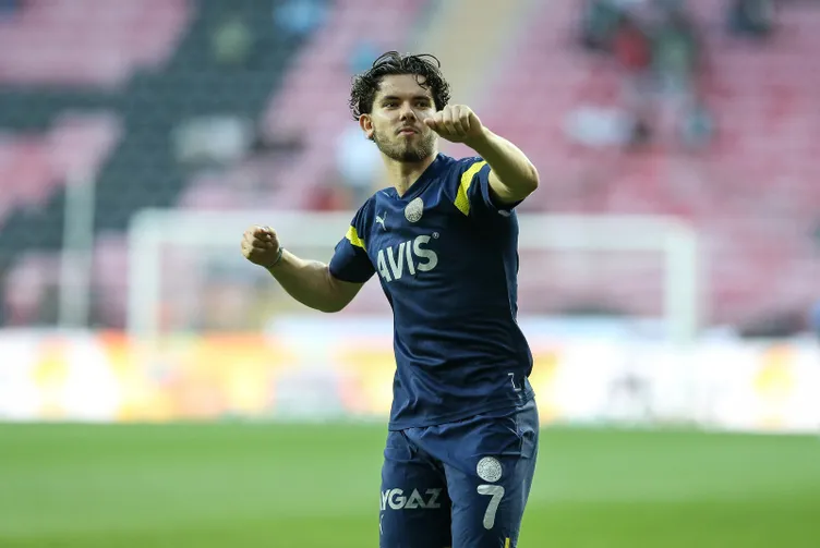 Son dakika Fenerbahçe haberi: Transferi babası duyurdu! Ferdi Kadıoğlu'nun yeni adresi...