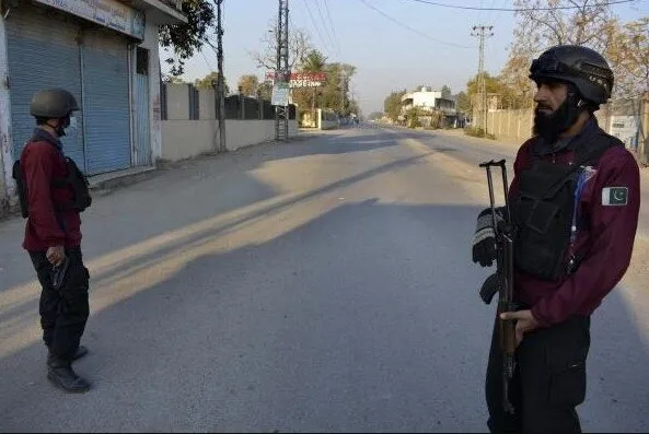 Pakistan’da hükümet yetkilisine suikast: Ölü ve yaralılar var