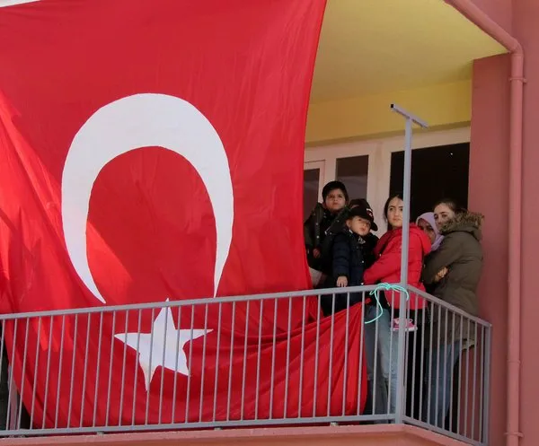 Şehit uzman Çavuş İbrahim Çetin son yolculuğuna uğurlandı