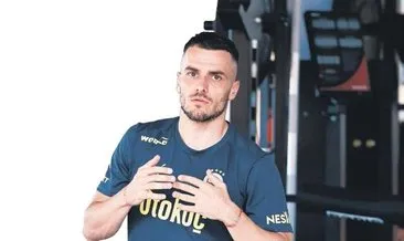 Kostic ilk 11’e göz kırpıyor