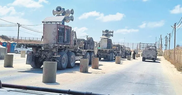 Nazi propagandası gibi dinlettiler