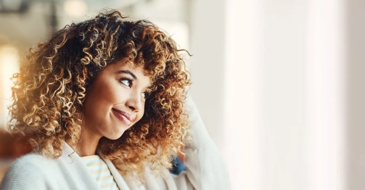 gece uyurken kivircik saclari korumanin 3 yolu kadin haberleri