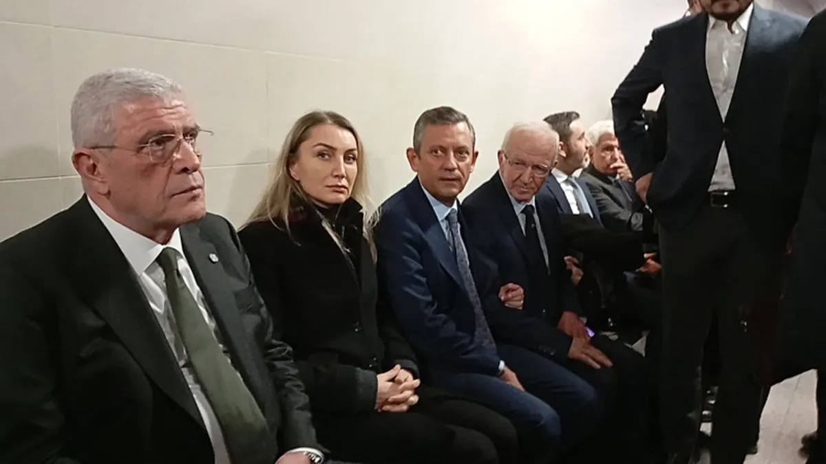 SON DAKİKA | Özgür Özel’den küstah sözler! İBB soruşturması üzerinden tehditler savurdu SON DAKİKA | Özgür Özel’den küstah sözler! İBB soruşturması üzerinden tehditler savurdu