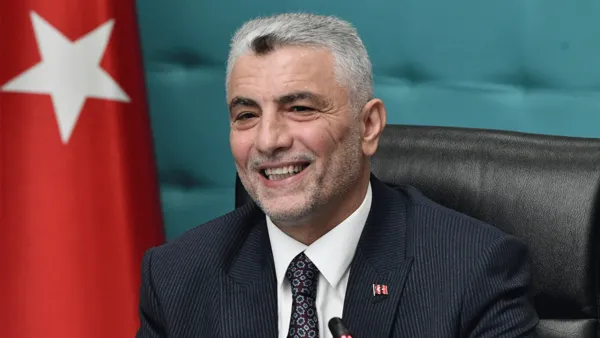 turkiyenin-ihracatinda-yeni-esik-bakan-bolat-hedefi-acikladi-1790426293579.png