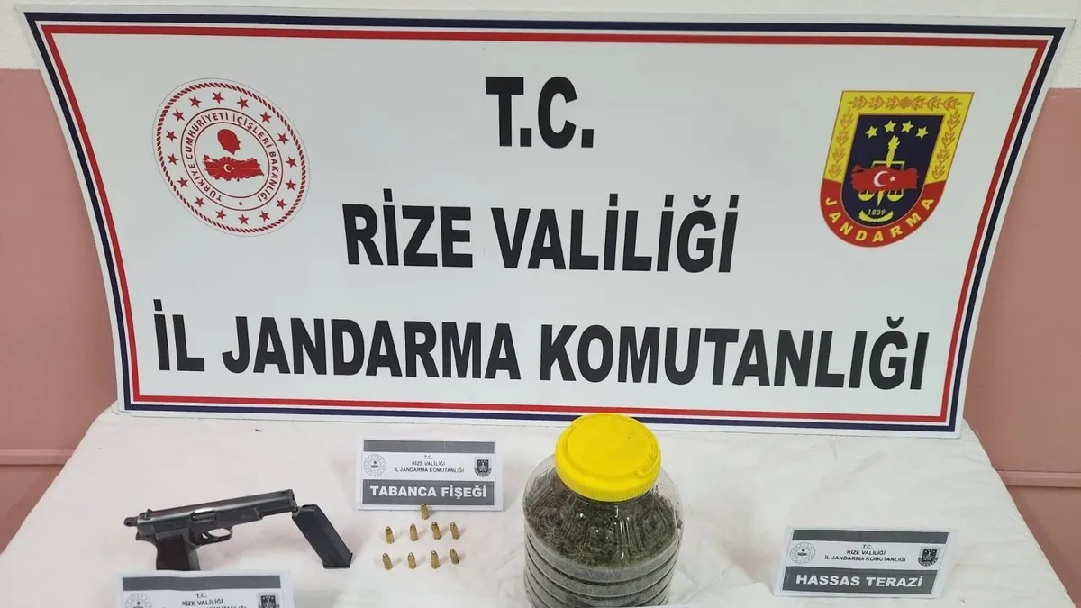 Kalkandere’de esrar ve silah çıktı!