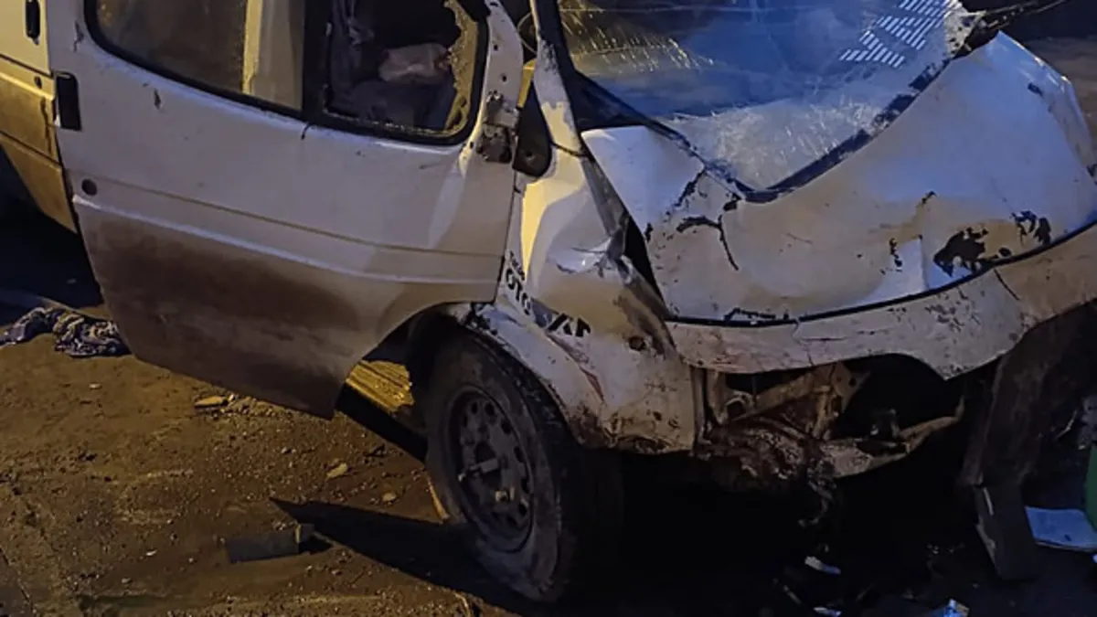 Sinop’ta otomobil ile minibüs çarpıştı: 1 ölü, 10 yaralı! Sinop’ta otomobil ile minibüs çarpıştı: 1 ölü, 10 yaralı!