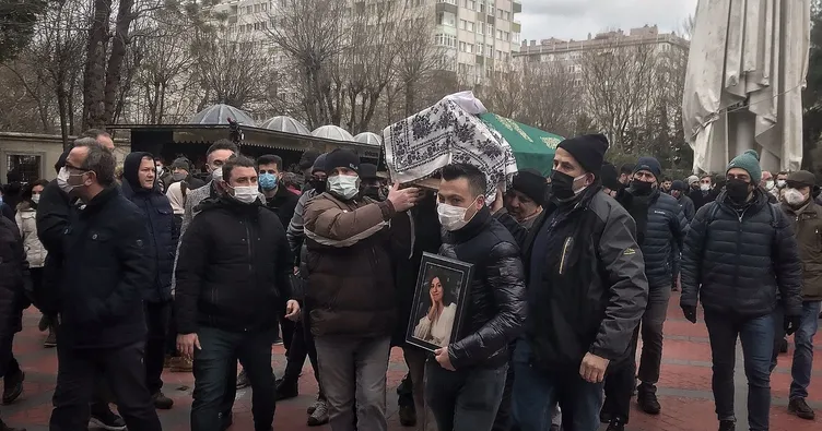 Genç kadın gözyaşlarıyla uğurlandı