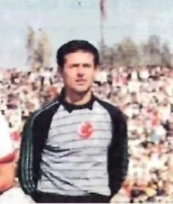 Bir yanı siyah-beyaz öbür tarafı sarı-lacivert