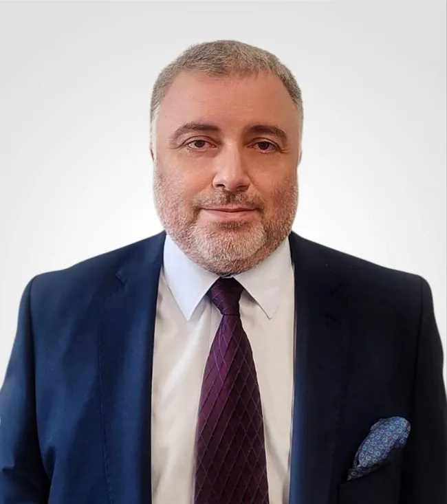 prof-dr-mehmet-emin-okur-kimdir-iste-marmara-universitesinin-yeni-rektoru-prof-dr-mehmet-emin-okurun-biyografi-1757108389778.jpeg