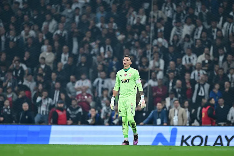 Son dakika haberi: Galatasaray’dan Berke Özer kararı! Yabancı kalecilerin transferi gündeme gelmişti...