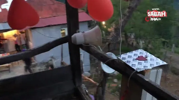 Köylerinin mezrasında ilk kez ezan sesiyle oruçlarını açmanın mutluluğunu yaşadılar | Video