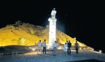 Kraliçeler Mezarlığı’nda gece yürüyüşü