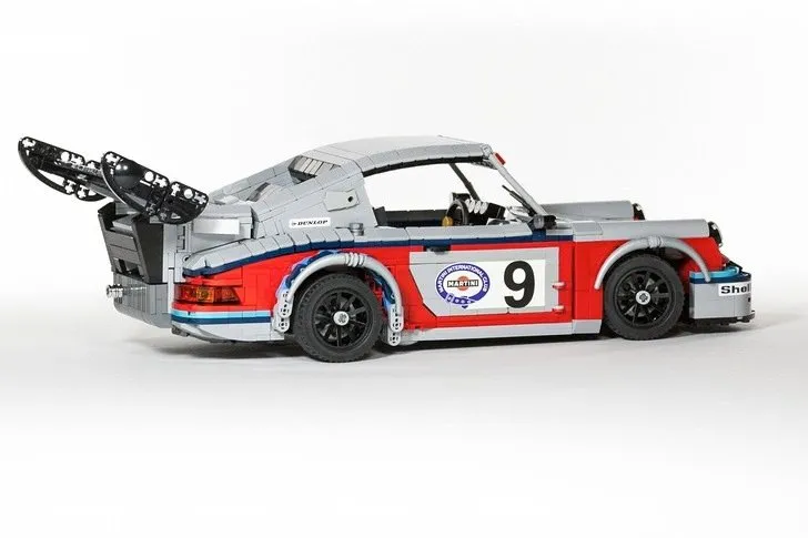 Porsche’ye LEGO’dan motor