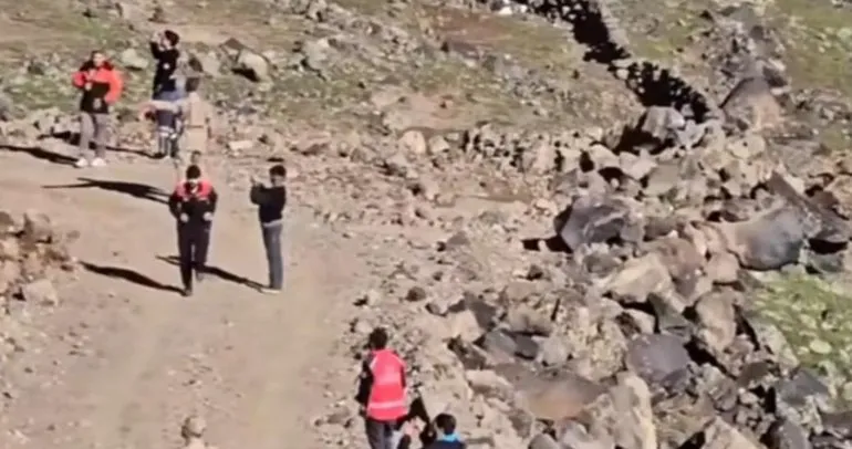 İranlı kayıp dağcı için çalışma başlatıldı