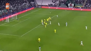 Konyaspor-Fenerbahçe maçında penaltı kararı!