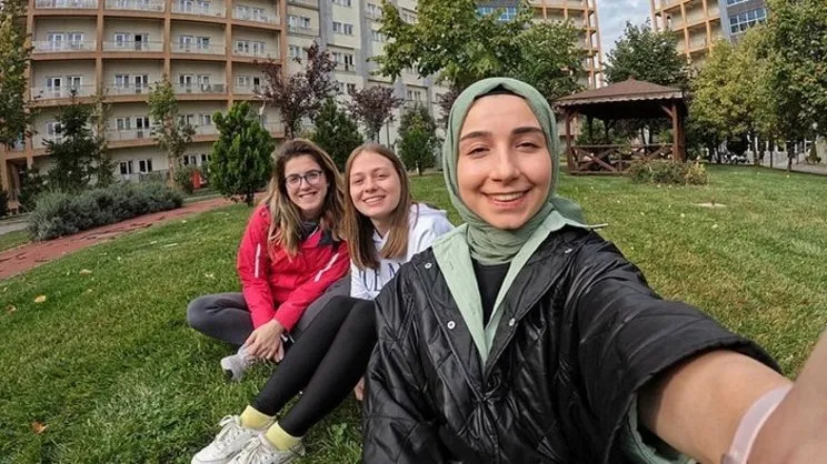 KYK yurdunda kız kıza bir gün | Video
