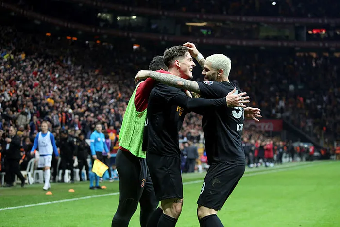 son-dakika-galatasaray-haberleri-zaniolo-merhaba-dedi-galatasaray-kasimpasayi-devirdi-1678557541903.jpg