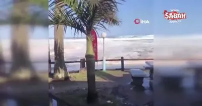 Güney Afrika’da dev dalgalar kıyı şeridini vurdu: 1 ölü | Video