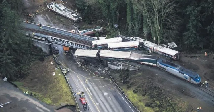 ABD’de tren raydan çıktı: 6 ölü