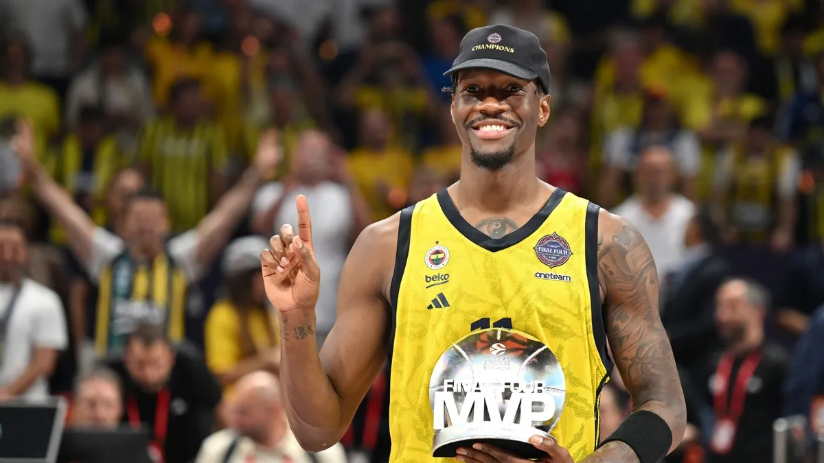 Fenerbahçe'den Nigel Hayes-Davis atağı!