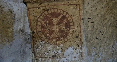 Tarihi kilisedeki kaçak kazıya suçüstü!