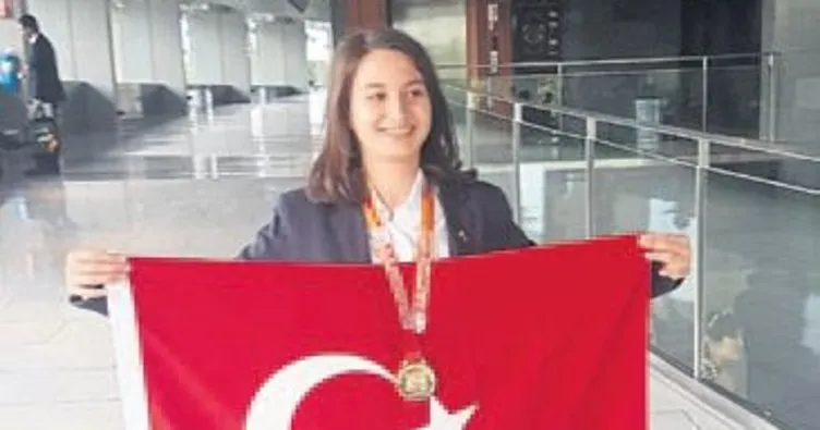 Ceylan İzmir’e altın madalyayla döndü