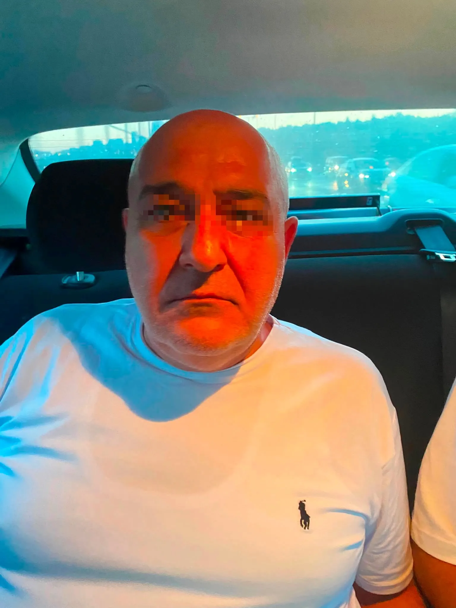 Fatih'te 300 bin dolarlık altın çalan iki şüpheli polis tarafından yakalandı.