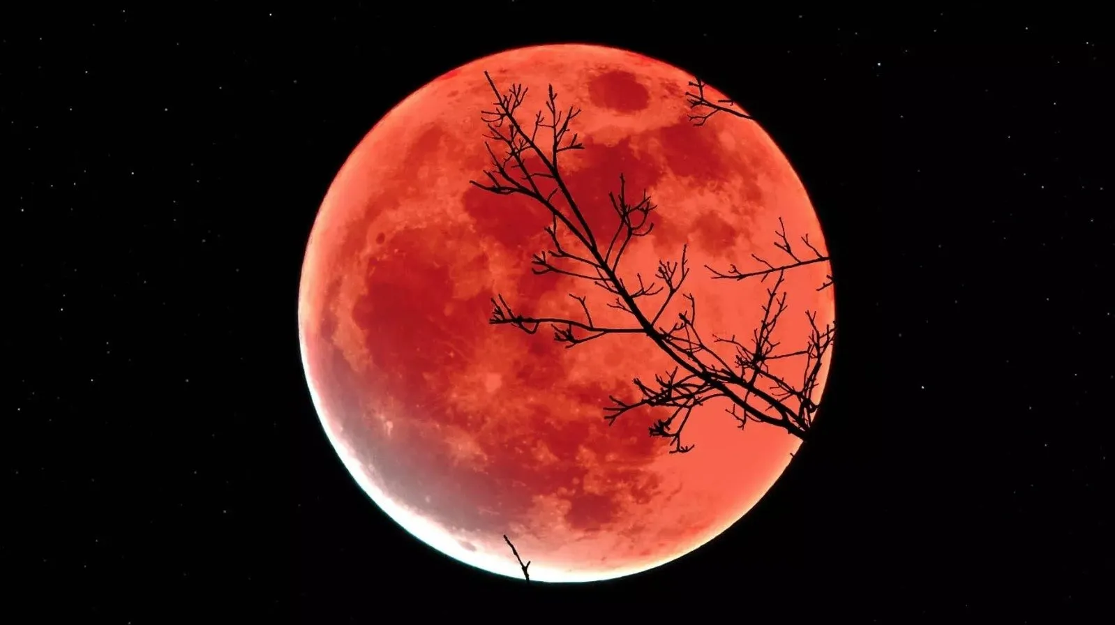 The 2023 Blood Moon Eclipse: Details, Viewing Locations, and Effects in Turkey