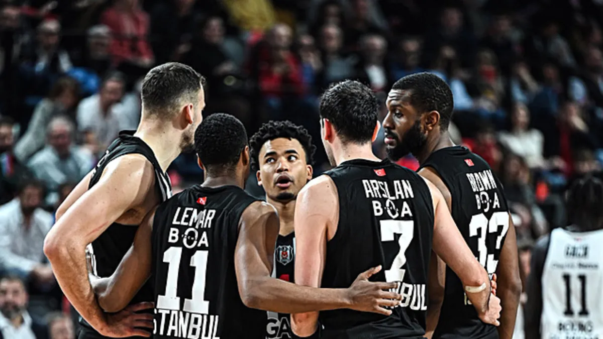 Beşiktaş, Fransa'da geriden gelip kazandı!