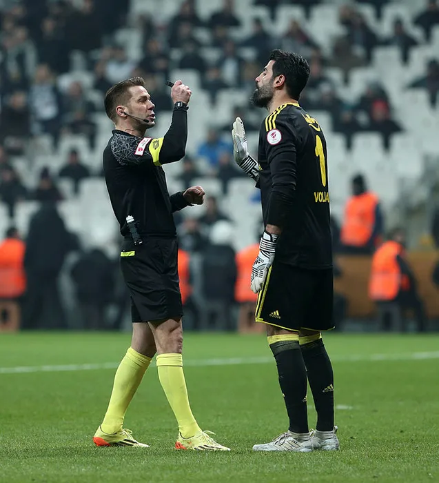 Volkan Demirel'den Aykut Kocaman'a sitem!