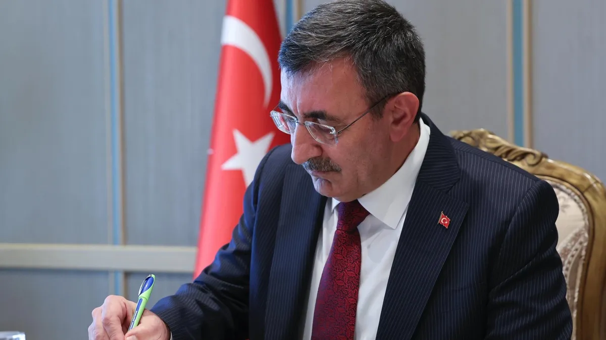 Cumhurbaşkanı Yardımcısı Cevdet Yılmaz: Karadeniz'de güvenli seyrüseferin yeniden tesisi için çalışıyoruz