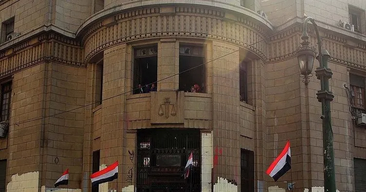 Mısır’da darbe karşıtı 128 kişiye hapis cezası!