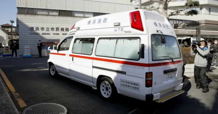 Japonya’da feci zincirleme kaza: Minibüsten savrulan öğrenci öldü