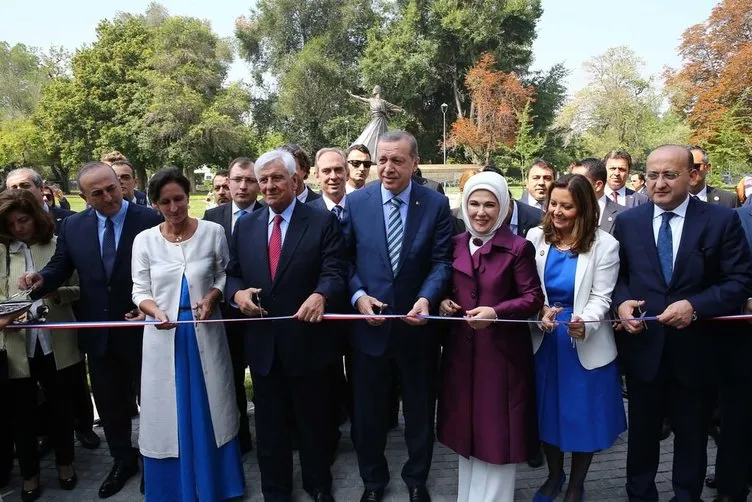 Cumhurbaşkanı Erdoğan Vitacura Türkiye Parkı’nın açılışını yaptı