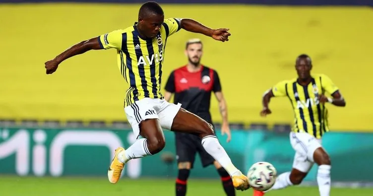 Son dakika: Fenerbahçeli Samatta Karagümrük maçında siftah yaptı! İşte gol vuruşu