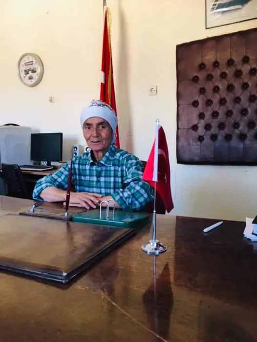 Birlikte yaşadığı kadın ile babası ve muhtarı öldüren sanık için 3 kez müebbet istemi