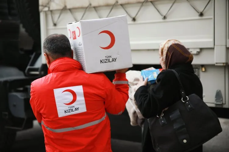 Özgür Suriye’ye dost eli ilk koşan Türkiye oldu