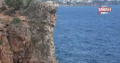 30 metrelik falezlerden denize ölümüne atlayış | Video
